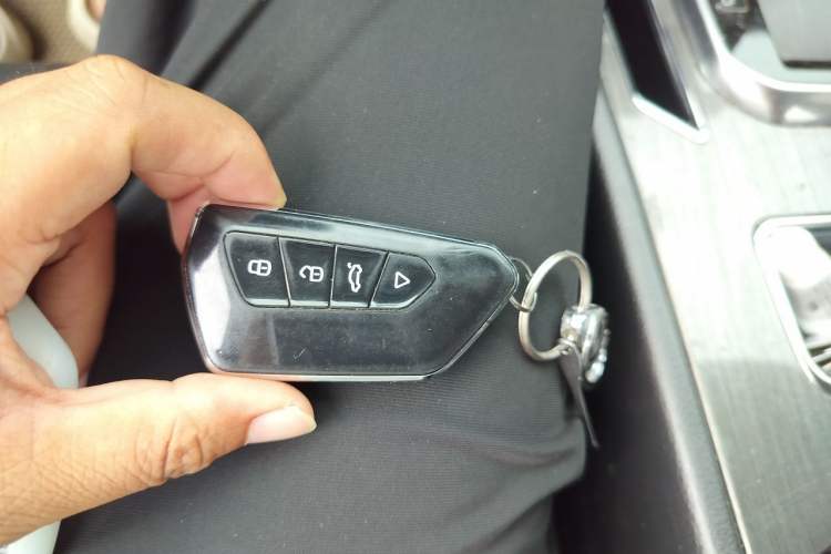 Used Venucia T90 2017 2.0L CVT Smart Edition Vehicle Key