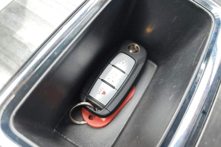 Used Venucia T90 2017 2.0L Manual Fashion Edition Vehicle Key