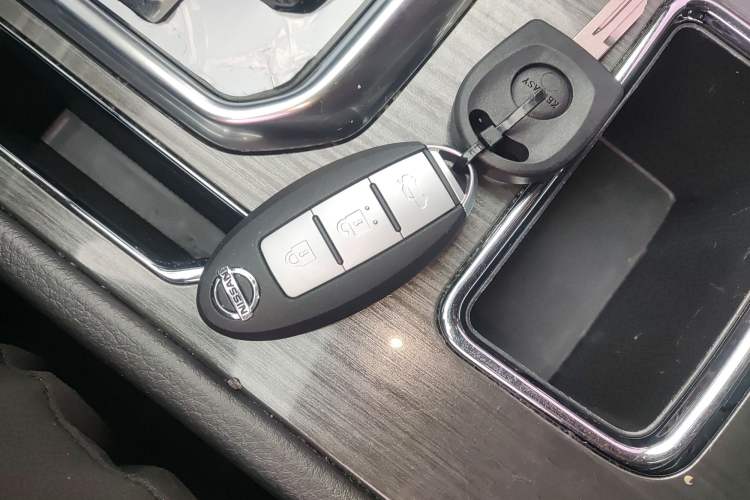 Used Venucia T90 2017 2.0L CVT Smart Edition Vehicle Key