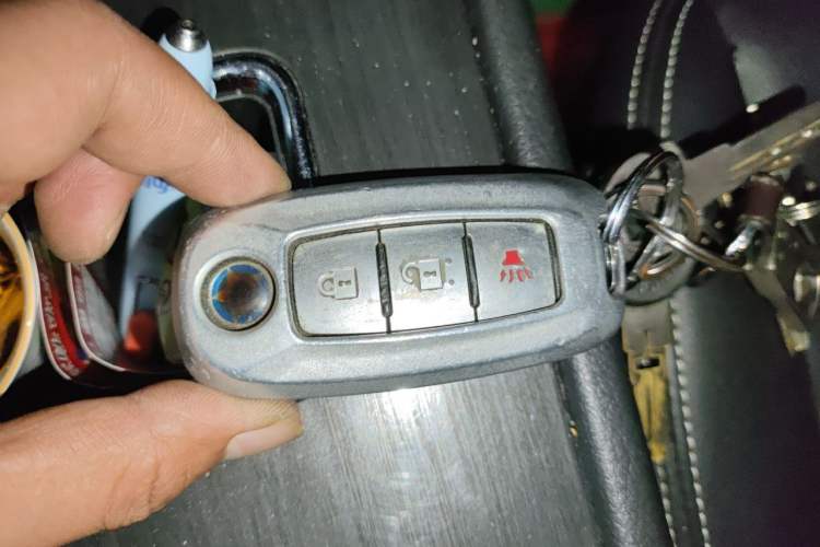 Used Venucia T90 2017 2.0L CVT Smart Edition Vehicle Key