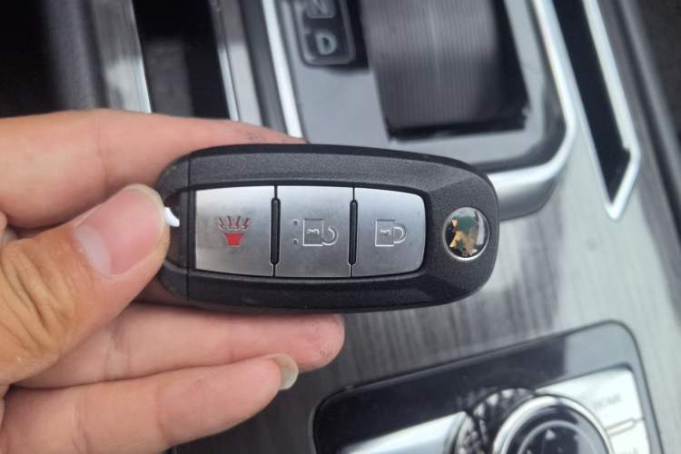 Used Venucia T90 2017 2.0L CVT Leading Edition Vehicle Key
