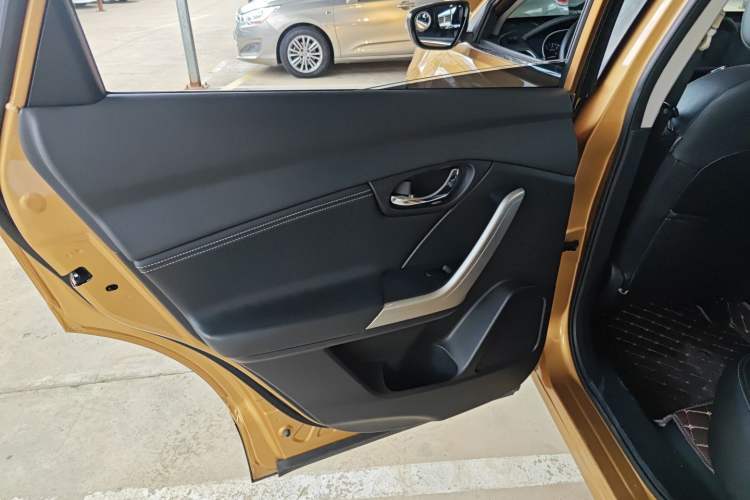 Used Venucia T90 2017 2.0L CVT Smart Edition Left Rear Door Interior