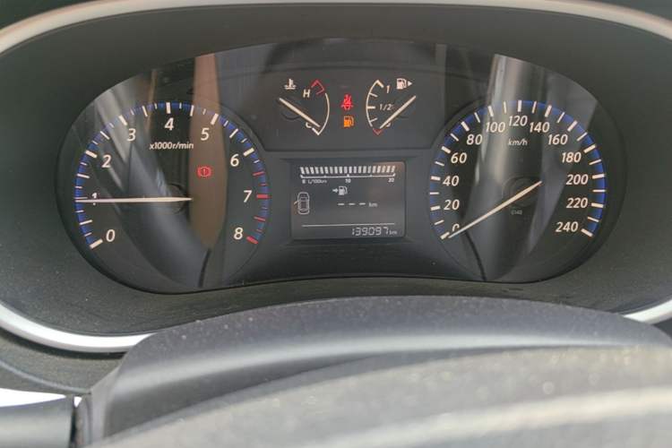 Used Venucia T90 2017 2.0L Manual ZhiShang Edition Odometer Close Up