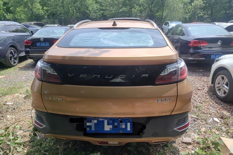 Used Venucia T90 2017 2.0L Manual ZhiShang Edition Rear