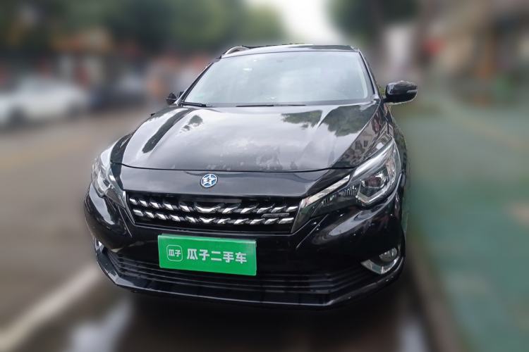 Used Venucia T90 2018 2.0L CVT Smart Connect Luxury Edition China V Standard Front