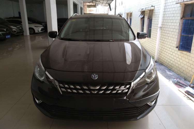 Used Venucia T90 2018 2.0L CVT Smart Connect Luxury Edition China V Standard Front