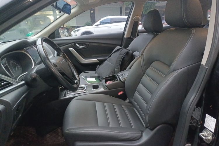 Used Venucia T90 2018 2.0L CVT Smart Connect Luxury Edition China V Standard Left Front Seat