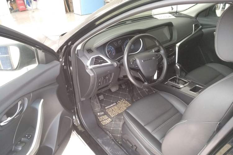 Used Venucia T90 2018 2.0L CVT Smart Connect Luxury Edition China V Standard Left Front Seat