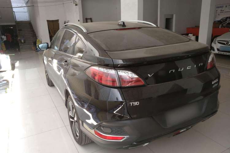 Used Venucia T90 2018 2.0L CVT Smart Connect Luxury Edition China V Standard Left Side