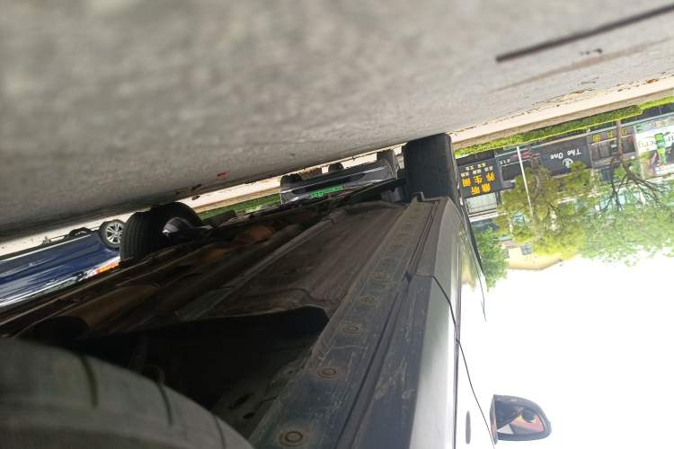 Used Venucia T90 2018 2.0L CVT Smart Connect Luxury Edition China V Standard Left Side Sill