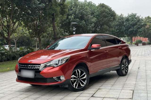 Used Venucia T90 2018 2.0L CVT Smart Connect Fashion Edition China V Standard