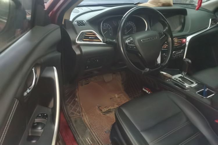 Used Venucia T90 2018 2.0L CVT Smart Connect Luxury Edition China V Standard Driver Seat