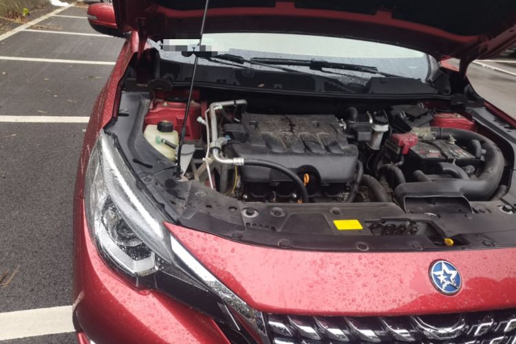 Used Venucia T90 2018 2.0L CVT Smart Connect Fashion Edition China V Standard Engine Bay Right