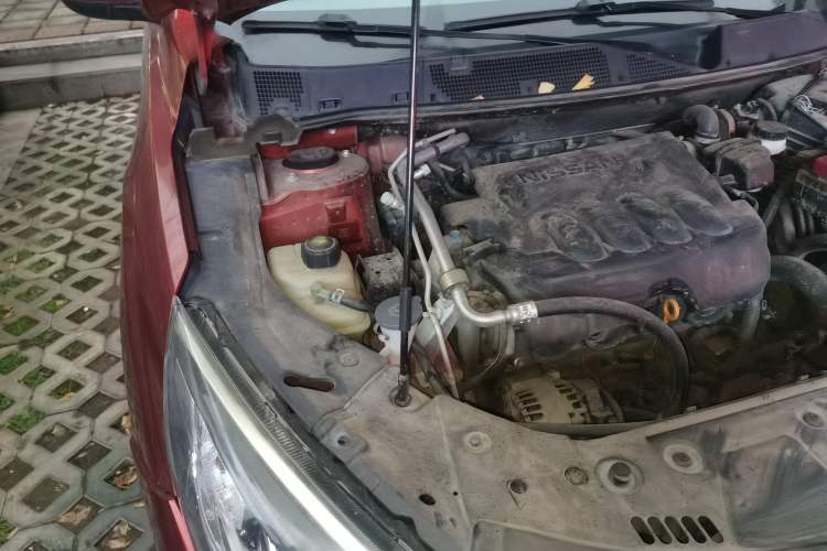 Used Venucia T90 2018 2.0L CVT Smart Connect Luxury Edition China V Standard Engine Bay Right