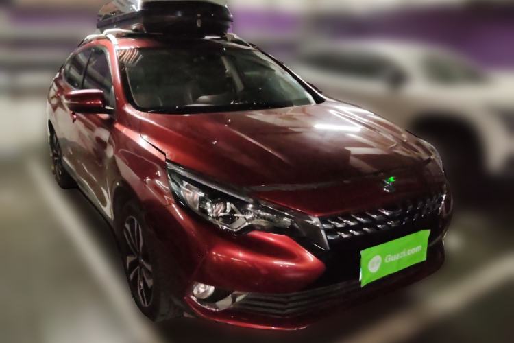 Used Venucia T90 2018 2.0L CVT Smart Connect Luxury Edition China V Standard Front Right 45 Deg