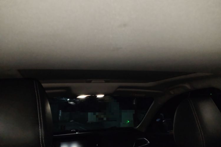 Used Venucia T90 2018 2.0L CVT Smart Connect Luxury Edition China V Standard Headliner