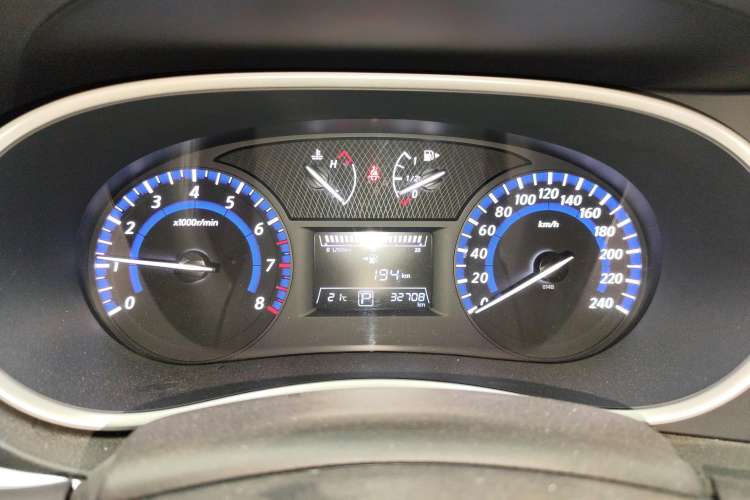 Used Venucia T90 2018 2.0L CVT Smart Connect Luxury Edition China V Standard Instrument Cluster