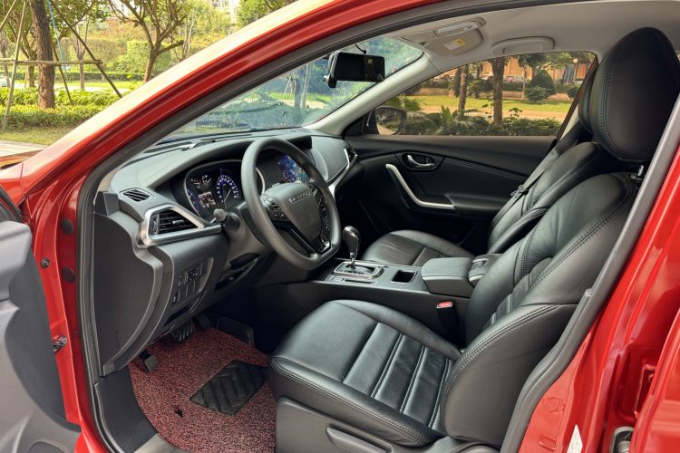 Used Venucia T90 2018 2.0L CVT Smart Connect Fashion Edition China V Standard Left Front Seat