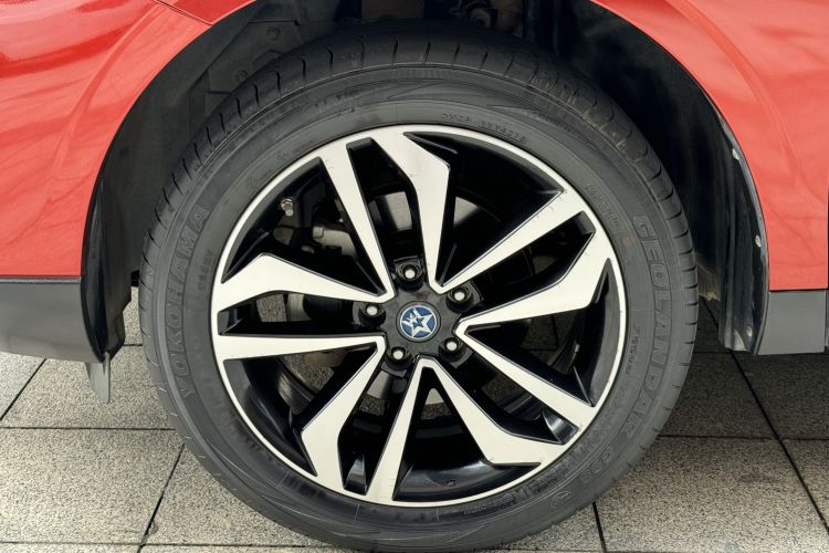 Used Venucia T90 2018 2.0L CVT Smart Connect Fashion Edition China V Standard Left Front Wheel Hub