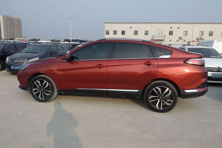 Used Venucia T90 2018 2.0L CVT Smart Connect Luxury Edition China V Standard Left Side