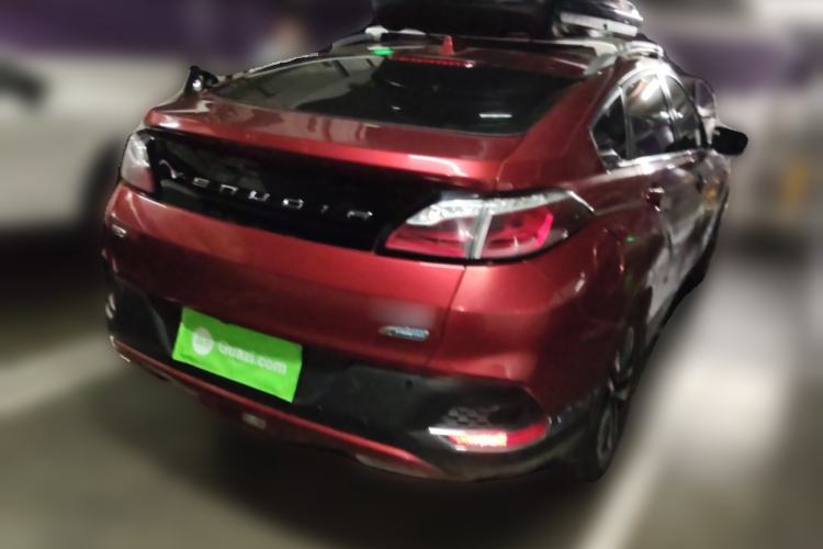 Used Venucia T90 2018 2.0L CVT Smart Connect Luxury Edition China V Standard Rear Right 45 Deg