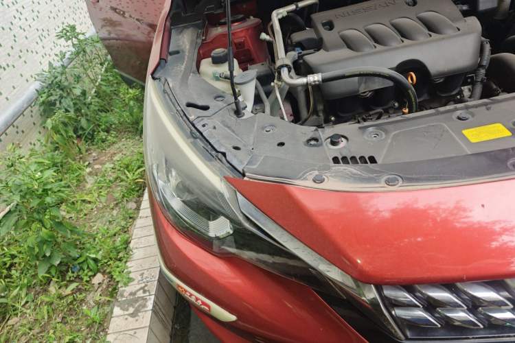Used Venucia T90 2018 2.0L CVT Smart Connect Luxury Edition China V Standard Right Front Headlight