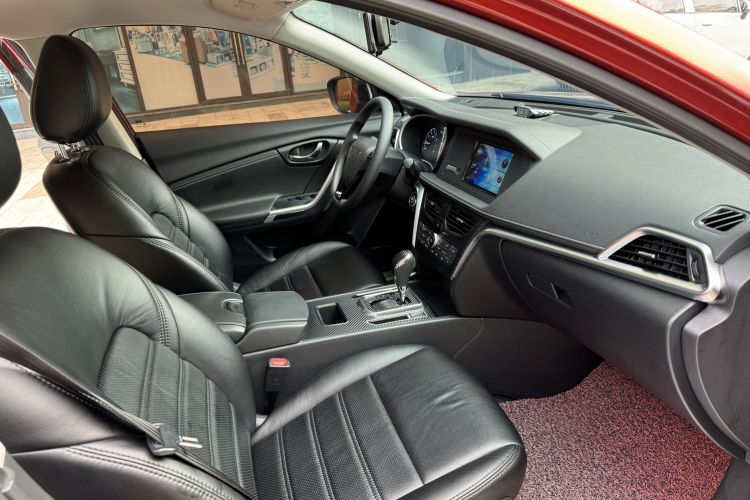 Used Venucia T90 2018 2.0L CVT Smart Connect Fashion Edition China V Standard Right Front Seat