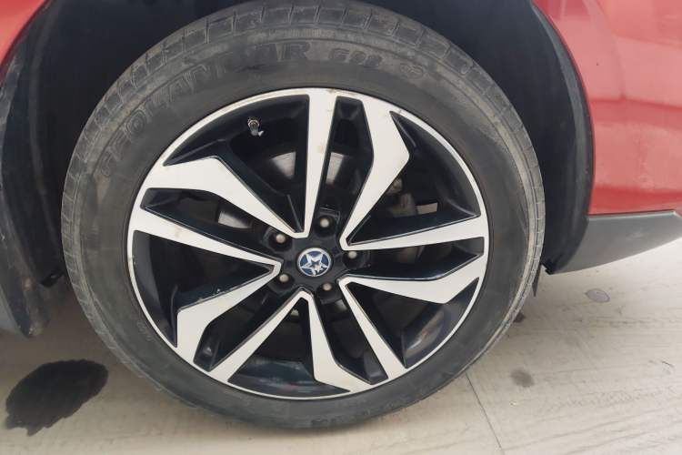 Used Venucia T90 2018 1.4T Manual Smart Connect ZhiShang Edition China V Standard Right Front Wheel Hub