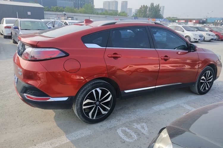 Used Venucia T90 2018 2.0L CVT Smart Connect Luxury Edition China V Standard Right Side
