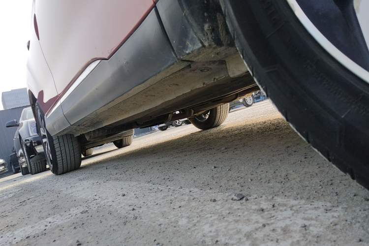 Used Venucia T90 2018 2.0L CVT Smart Connect Luxury Edition China V Standard Right Side Sill
