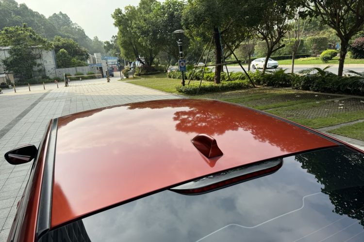 Used Venucia T90 2018 2.0L CVT Smart Connect Fashion Edition China V Standard Roof
