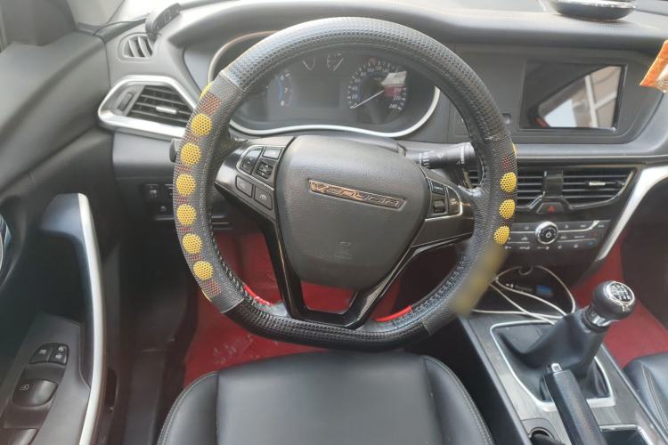 Used Venucia T90 2018 1.4T Manual Smart Connect ZhiShang Edition China V Standard Steering Wheel