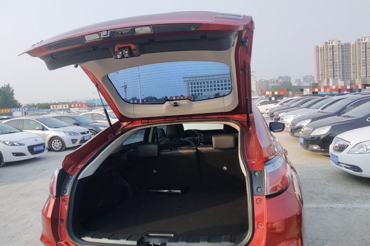 Used Venucia T90 2018 2.0L CVT Smart Connect Luxury Edition China V Standard Trunk