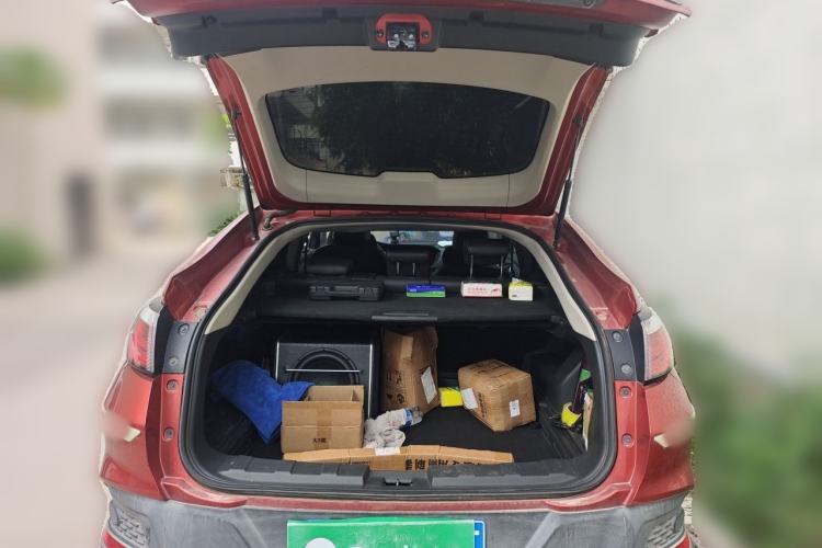 Used Venucia T90 2018 2.0L CVT Smart Connect Luxury Edition China V Standard Trunk