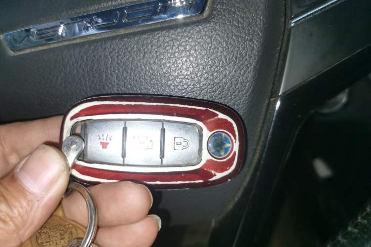 Used Venucia T90 2018 2.0L CVT Smart Connect Luxury Edition China V Standard Vehicle Key