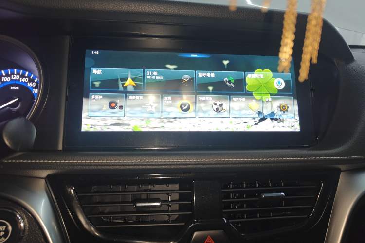Used Venucia T90 2018 2.0L CVT Smart Connect Prestige Version China VI Standard Audio And AC Panel