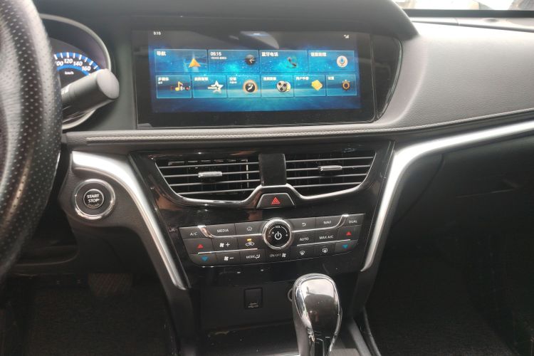 Used Venucia T90 2018 2.0L CVT Smart Connect Luxury Edition China V Standard Audio And AC Panel
