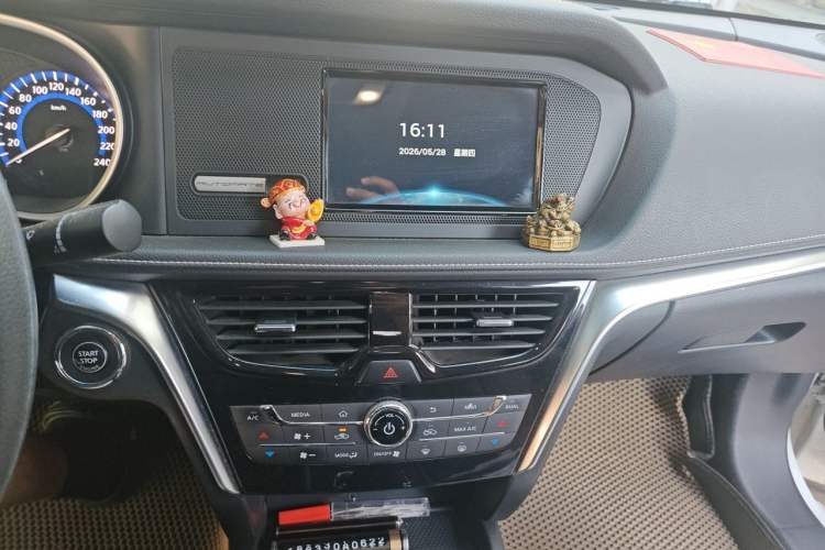 Used Venucia T90 2018 1.4T Manual Smart Connect Style Version China V Standard Audio And AC Panel