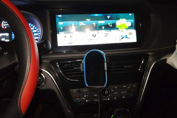 Used Venucia T90 2018 2.0L CVT Smart Connect Luxury Edition China V Standard Audio And AC Panel