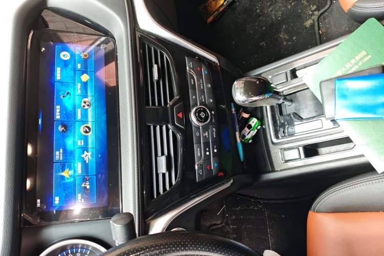 Used Venucia T90 2018 2.0L CVT Smart Connect Luxury Edition China V Standard Audio And AC Panel