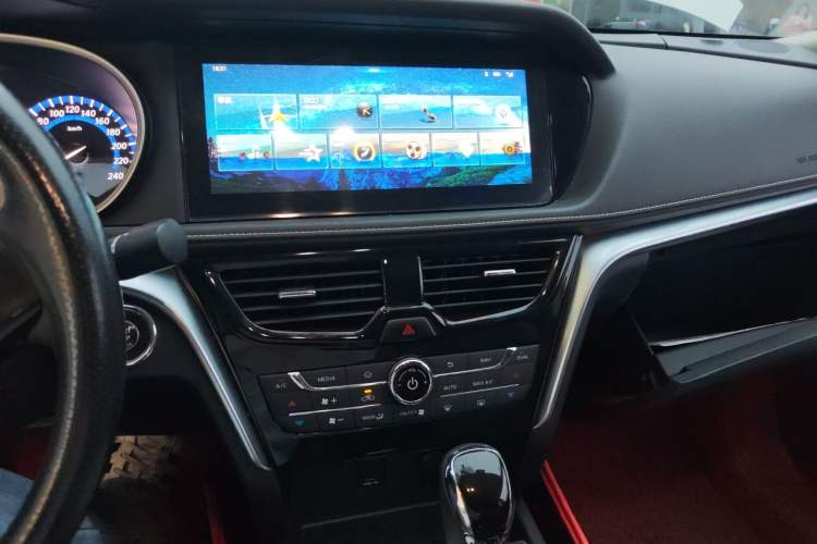 Used Venucia T90 2018 2.0L CVT Smart Connect Luxury Edition China V Standard Audio And AC Panel