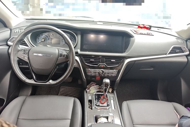 Used Venucia T90 2018 2.0L CVT Smart Connect Luxury Edition China V Standard Center Console