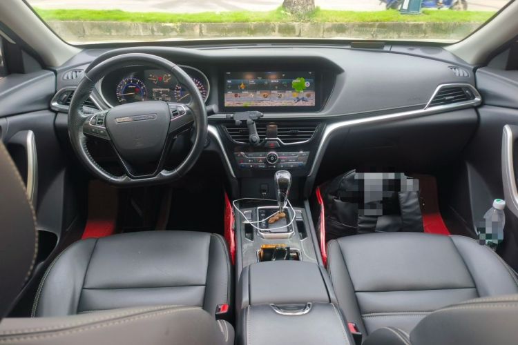 Used Venucia T90 2018 2.0L CVT Smart Connect Luxury Edition China V Standard Center Console