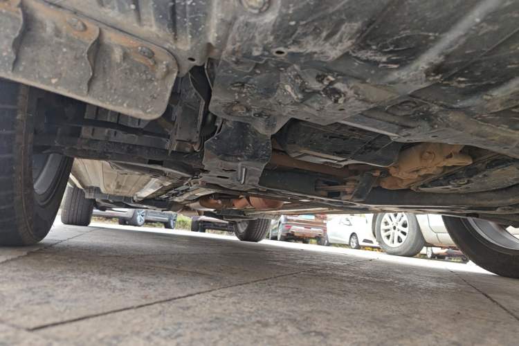 Used Venucia T90 2018 2.0L CVT Smart Connect Luxury Edition China V Standard Chassis Front Right