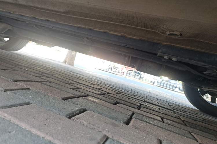 Used Venucia T90 2018 1.4T Manual Smart Connect Style Version China V Standard Chassis Front Right