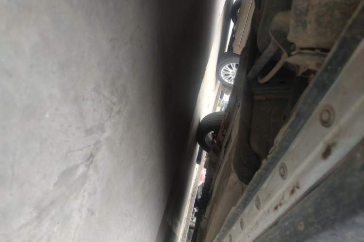 Used Venucia T90 2018 2.0L CVT Smart Connect Luxury Edition China V Standard Chassis Rear Right