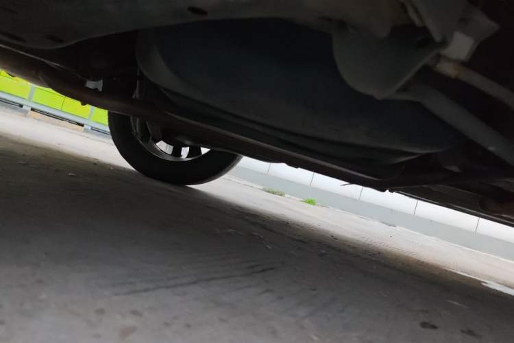 Used Venucia T90 2018 2.0L CVT Smart Connect Luxury Edition China V Standard Chassis Rear Right