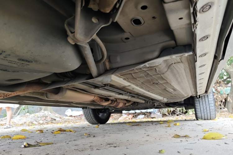 Used Venucia T90 2018 2.0L CVT Smart Connect Fashion Edition China V Standard Chassis Rear Right