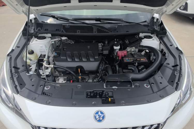 Used Venucia T90 2018 2.0L CVT Smart Connect Luxury Edition China V Standard Engine Bay