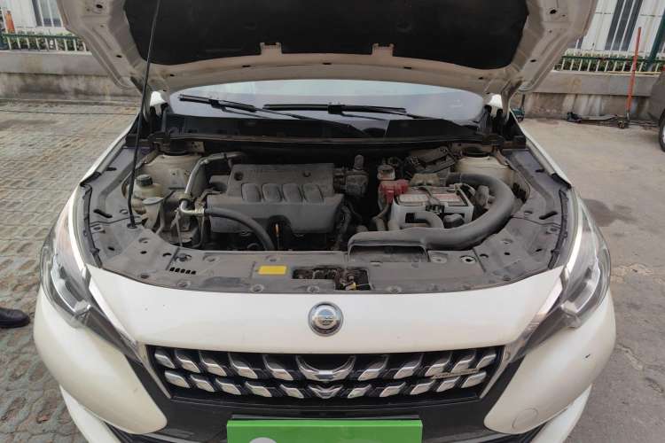 Used Venucia T90 2018 2.0L CVT Smart Connect Leading Edition China V Standard Engine Bay